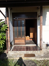 玄関施工前