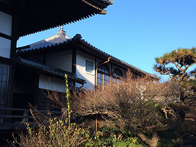 qʔvCH